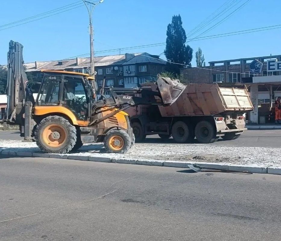 Коммунальными службами проведены работы на территории города Коммунальными службами проведены работы на территории города