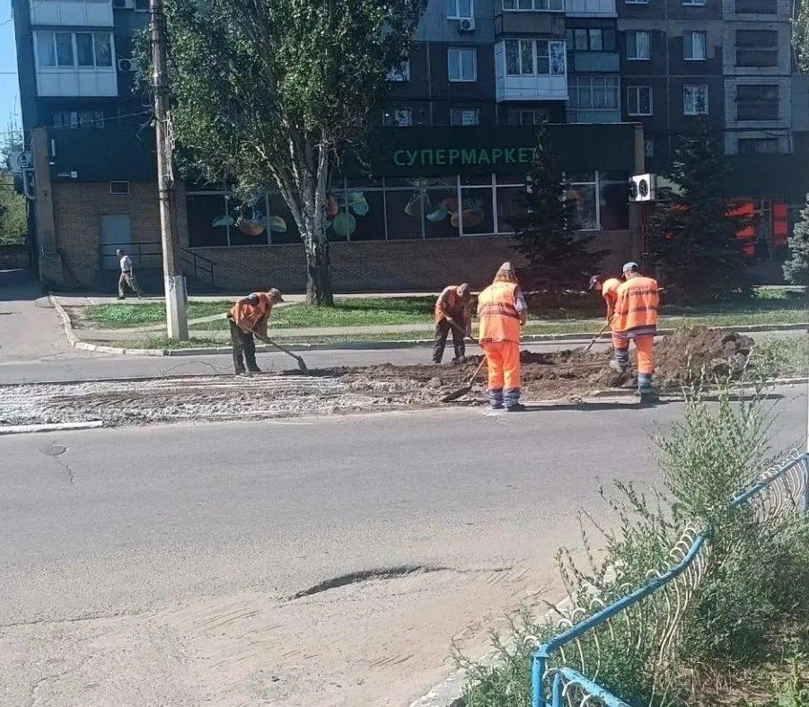 Коммунальными службами проведены работы на территории города Коммунальными службами проведены работы на территории города