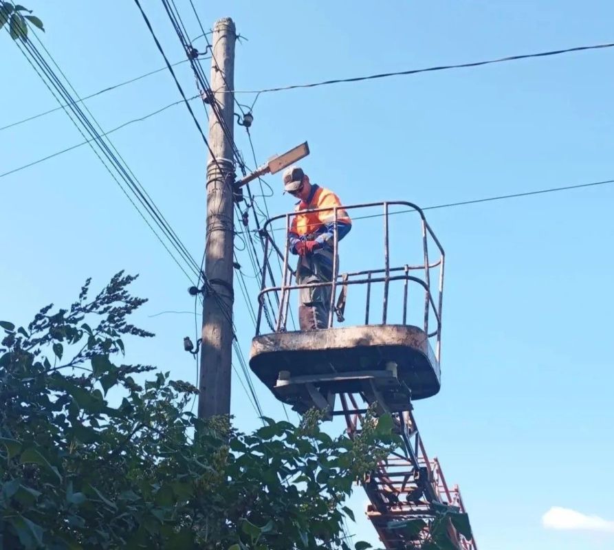 Коммунальными службами проведены работы на территории города Коммунальными службами проведены работы на территории города