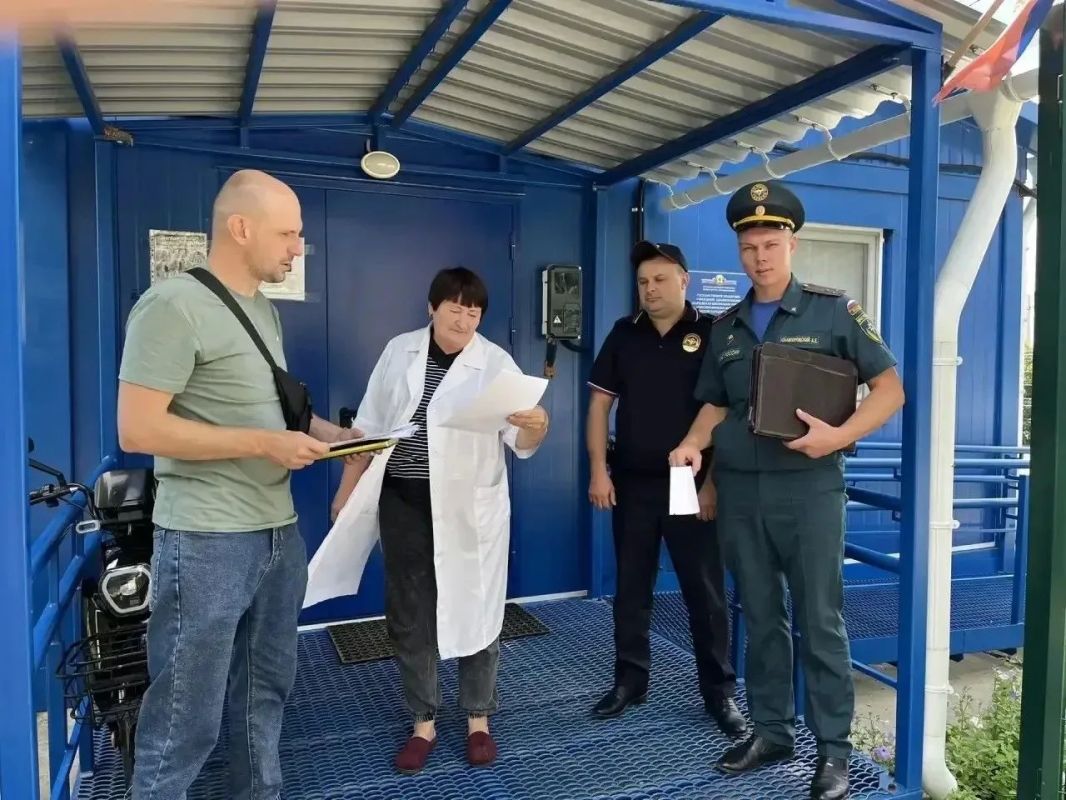 Полицейские Марковского округа проводят профилактические рейды в период особого противопожарного режима Полицейские Марковского округа проводят профилактические рейды в период особого противопожарного режима