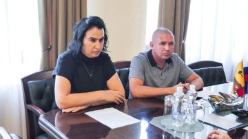 В Администрации Луганска прошла встреча с матерью погибшего участника СВО