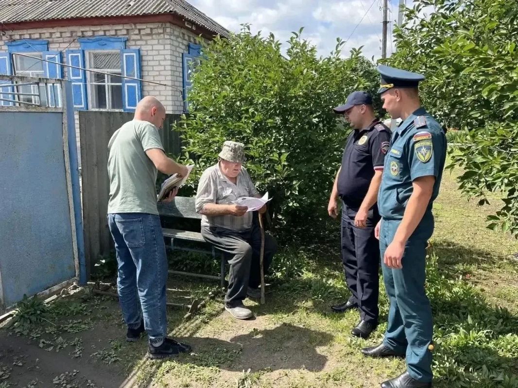 Полицейские Марковского округа проводят профилактические рейды в период особого противопожарного режима