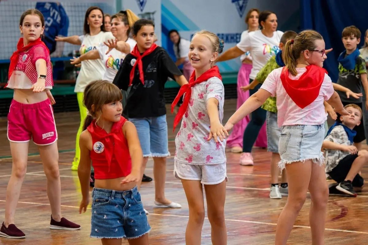 В Луганске прошёл фестиваль «Оздоровительный спорт – в каждую семью» В Луганске прошёл фестиваль «Оздоровительный спорт – в каждую семью»