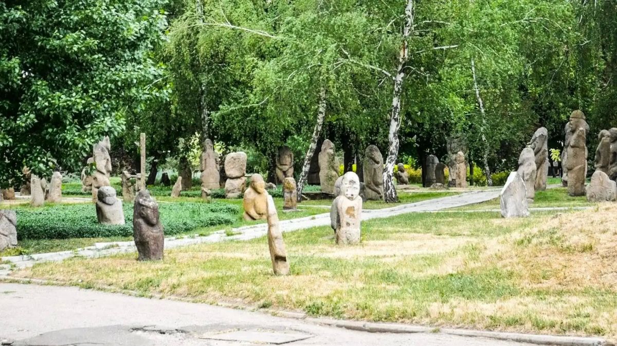 Культурная столица. Луганск. Музей половецких изваяний Культурная столица. Луганск. Музей половецких изваяний