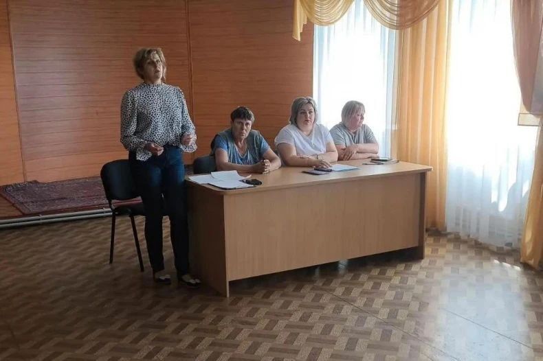 #КСВОЛНР. В Червонопартизанске состоялась встреча с семьями погибших участников специальной военной операции По инициативе управления по обеспечению жизнедеятельности города Червонопартизанска состоялась встреча с семьями... #КСВОЛНР. В Червонопартизанске состоялась встреча с семьями погибших участников специальной военной операции По инициативе управления по обеспечению жизнедеятельности города Червонопартизанска состоялась встреча с семьями...