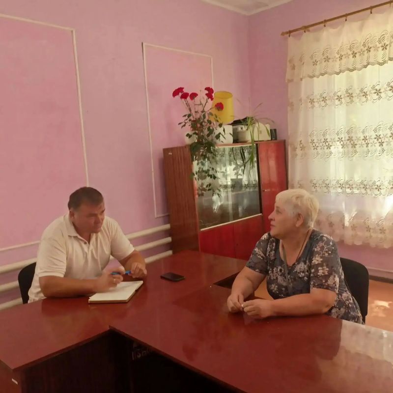 4 августа заместителем главы Администрации Краснолучского городского округа Олегом Бабченко проведен выездной прием граждан по личным вопросам в пгт 4 августа заместителем главы Администрации Краснолучского городского округа Олегом Бабченко проведен выездной прием граждан по личным вопросам в пгт