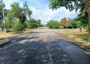 Ещё две дороги в Славяносербском округе помог отремонтировать Алтайский край