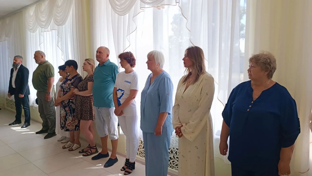 В Меловском центральном доме культуры состоялось открытие выставки «Без срока давности», организованной при поддержке федерального проекта, Фонда президентских грантов и Общероссийского общественного движения «Поисковое... В Меловском центральном доме культуры состоялось открытие выставки «Без срока давности», организованной при поддержке федерального проекта, Фонда президентских грантов и Общероссийского общественного движения «Поисковое...