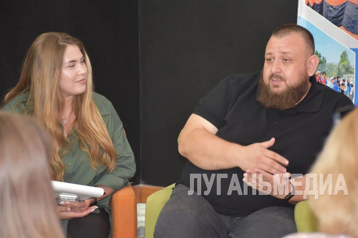 В центре «Гравитация» состоялся диалог с представителями краснодонской молодежи В центре «Гравитация» состоялся диалог с представителями краснодонской молодежи