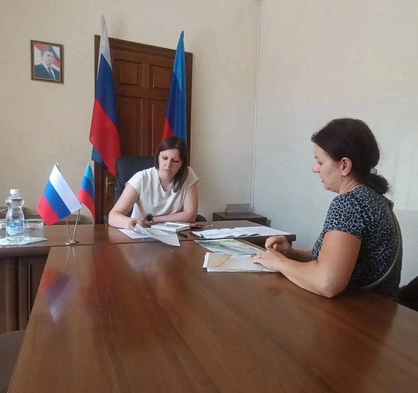 Заместитель Главы Администрации города Алёна Еськова провела личный прием граждан Заместитель Главы Администрации города Алёна Еськова провела личный прием граждан
