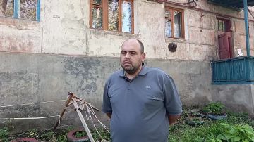 В Кировске в рамках реализации специального инфраструктурного проекта специалисты подрядной организации продолжают ремонт скатной кровли
