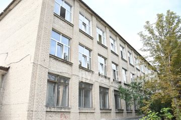 Ремонт образовательного учреждения в пгт Калиново продолжается