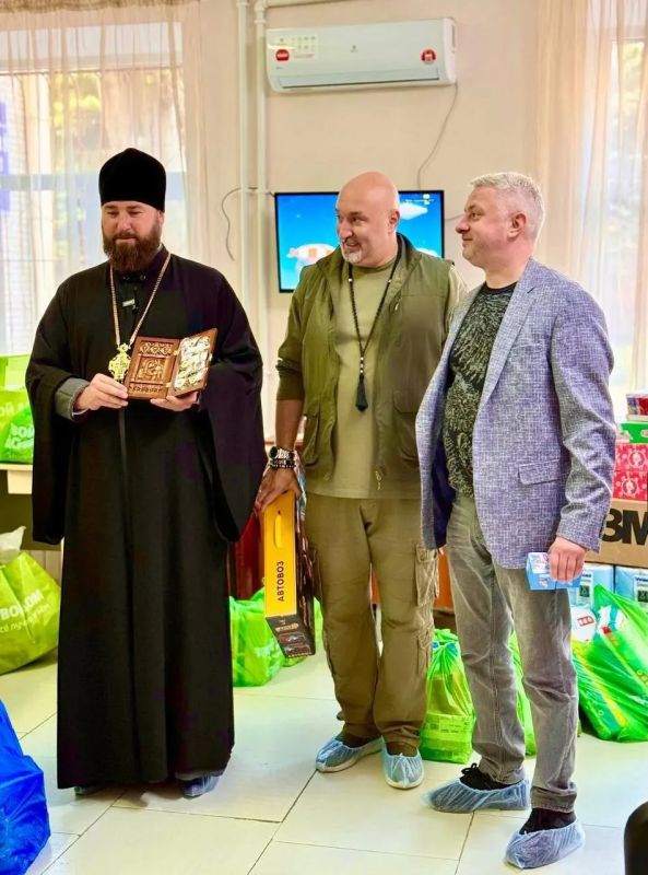 Тамбовчане привезли гуманитарную помощь для нуждающихся жителей Новоайдара и Луганска Тамбовчане привезли гуманитарную помощь для нуждающихся жителей Новоайдара и Луганска