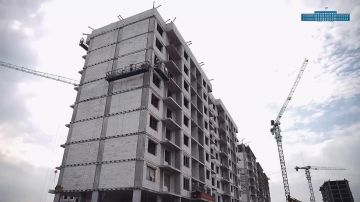 Алексей Самойлов ознакомился с ходом строительства жилищных комплексов в Луганске