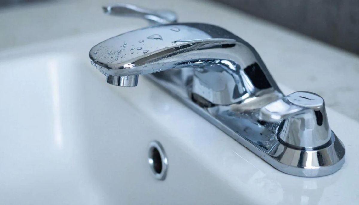 В Станице Луганской и Свердловском округе нет воды