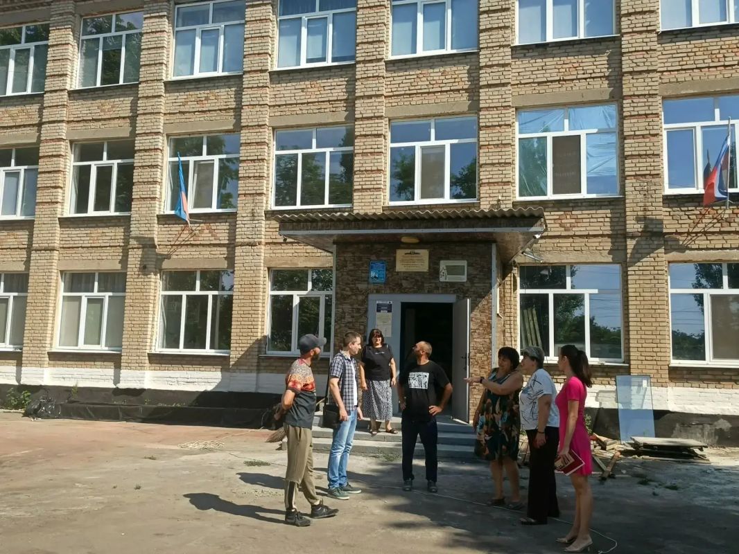 Андрей Рубанцов: Продолжаем обновлять школы Ровеньков! Андрей Рубанцов: Продолжаем обновлять школы Ровеньков!