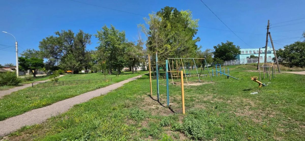 Виктор Водолацкий: Вместе с главой города Луганска Пащенко Я.В. посетили сквер Гагарина в Каменнобродском районе Виктор Водолацкий: Вместе с главой города Луганска Пащенко Я.В. посетили сквер Гагарина в Каменнобродском районе