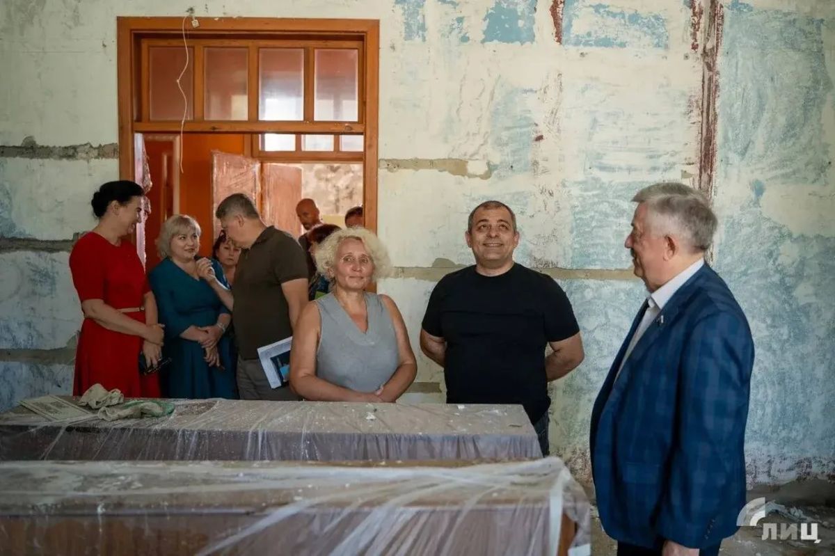В Луганске возрождают почти 200-летнее здание музыкальной школы В Луганске возрождают почти 200-летнее здание музыкальной школы