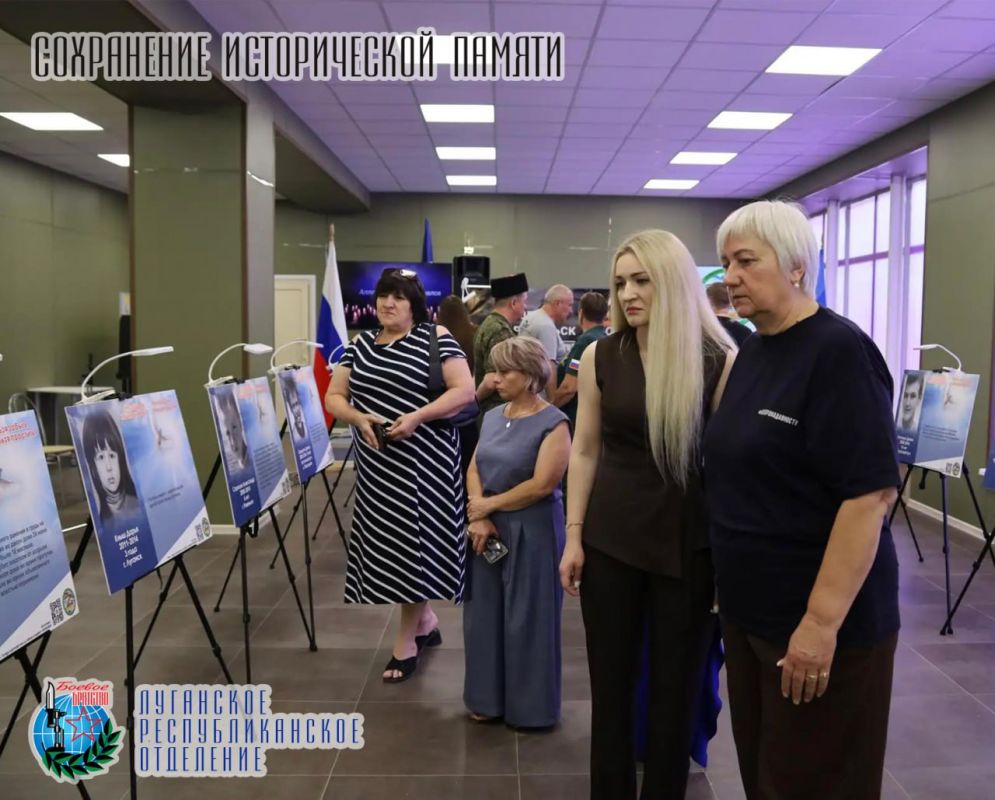 27 июля в Марковском Доме культуры состоялось открытие выставок «Аллея ангелов» и «Без срока давности» 27 июля в Марковском Доме культуры состоялось открытие выставок «Аллея ангелов» и «Без срока давности»