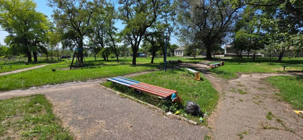 Виктор Водолацкий: Вместе с главой города Луганска Пащенко Я.В. посетили сквер Гагарина в Каменнобродском районе Виктор Водолацкий: Вместе с главой города Луганска Пащенко Я.В. посетили сквер Гагарина в Каменнобродском районе