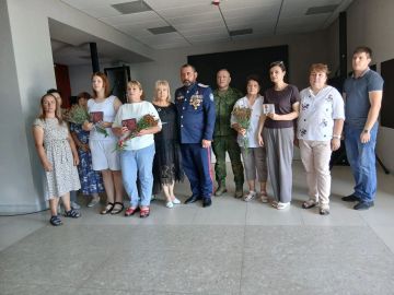 В Станично-Луганском муниципальном округе состоялось мероприятие, посвящённое вручению наград семьям погибших защитников