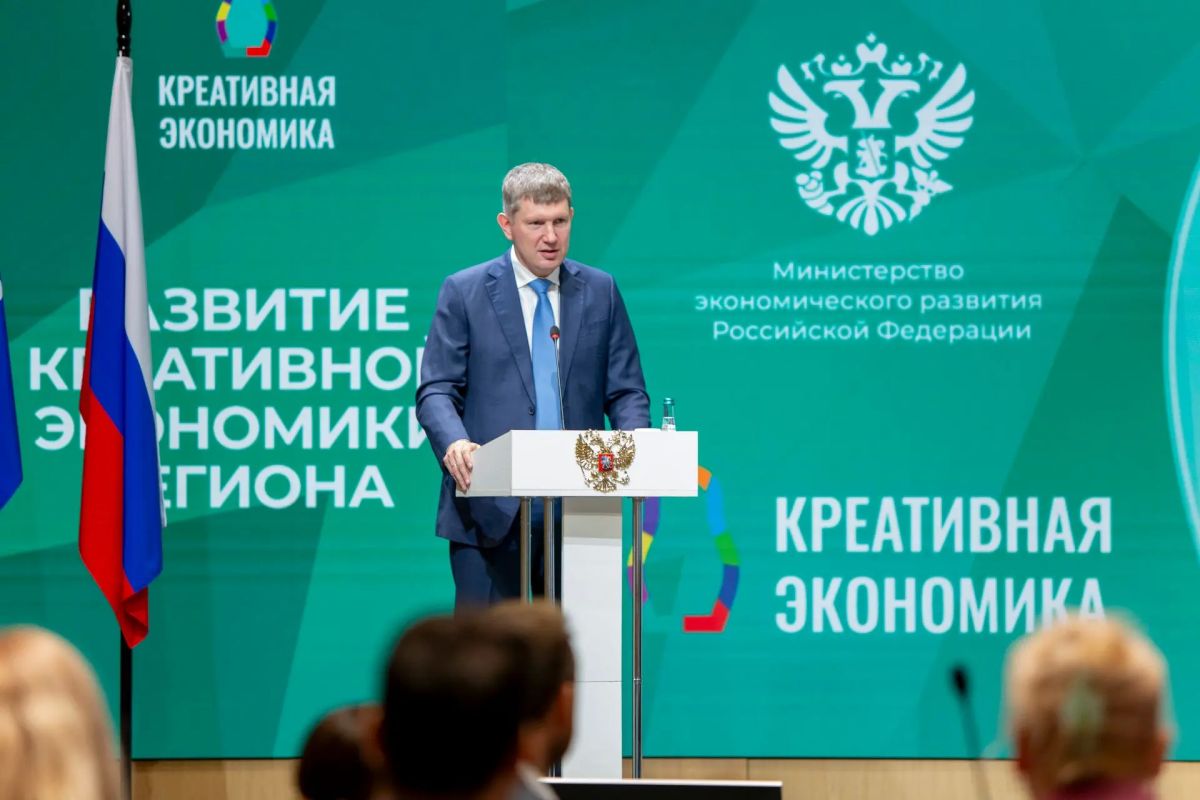ЛНР на федеральном уровне: чему учатся у министра экономики и почему это важно