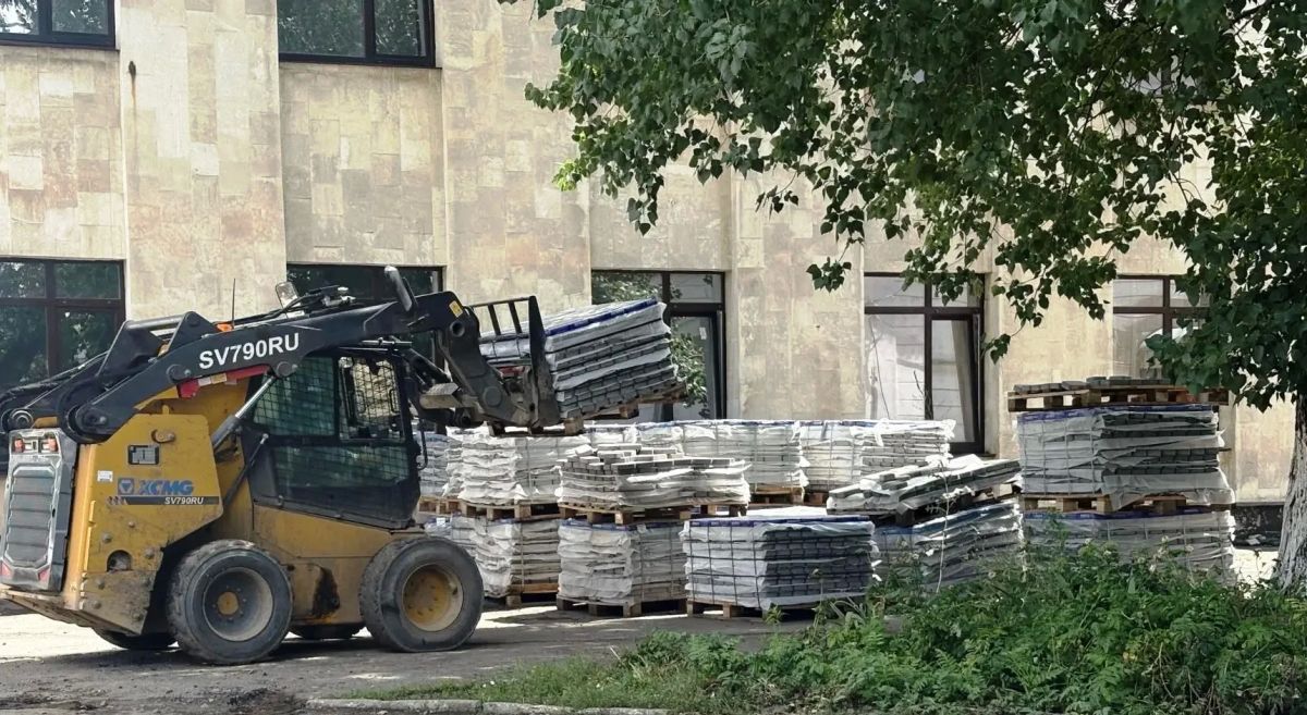 В Антраците активно преображают городские пространства — благоустройство идёт в рамках федерального проекта «Формирование комфортной городской среды» нацпроекта «Инфраструктура для жизни» В Антраците активно преображают городские пространства — благоустройство идёт в рамках федерального проекта «Формирование комфортной городской среды» нацпроекта «Инфраструктура для жизни»