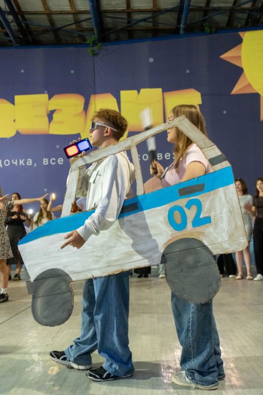 Лутугинские ребята вернулись с отдыха из Краснодарского края Лутугинские ребята вернулись с отдыха из Краснодарского края