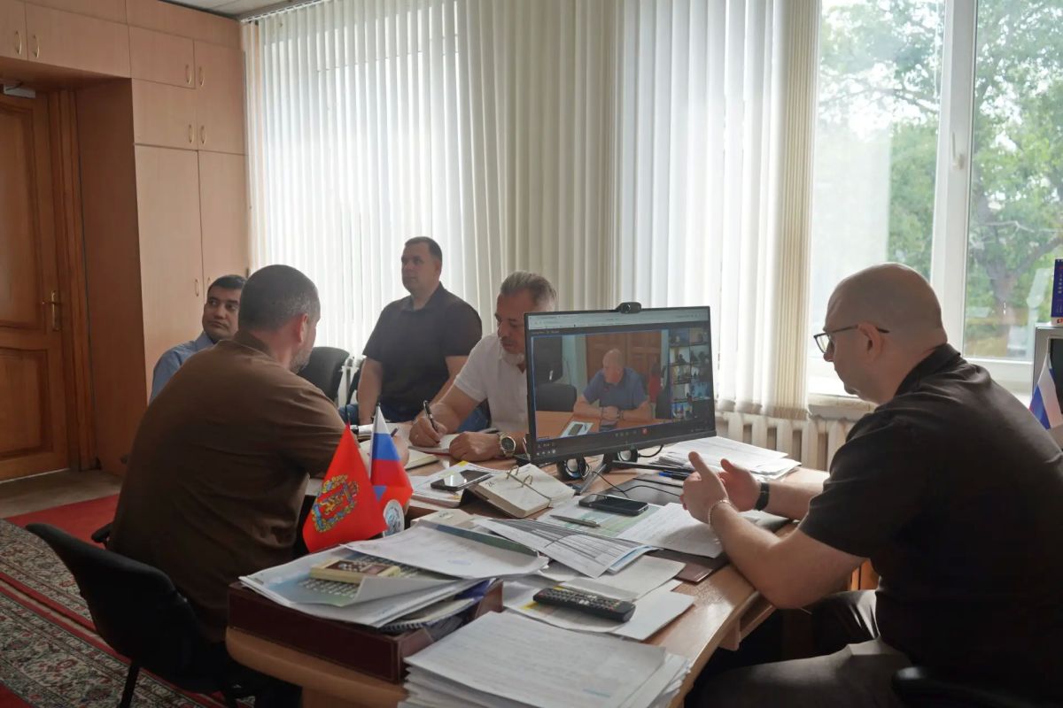 В Администрации Свердловского округа прошло координационное совещание с регионами-шефами В Администрации Свердловского округа прошло координационное совещание с регионами-шефами