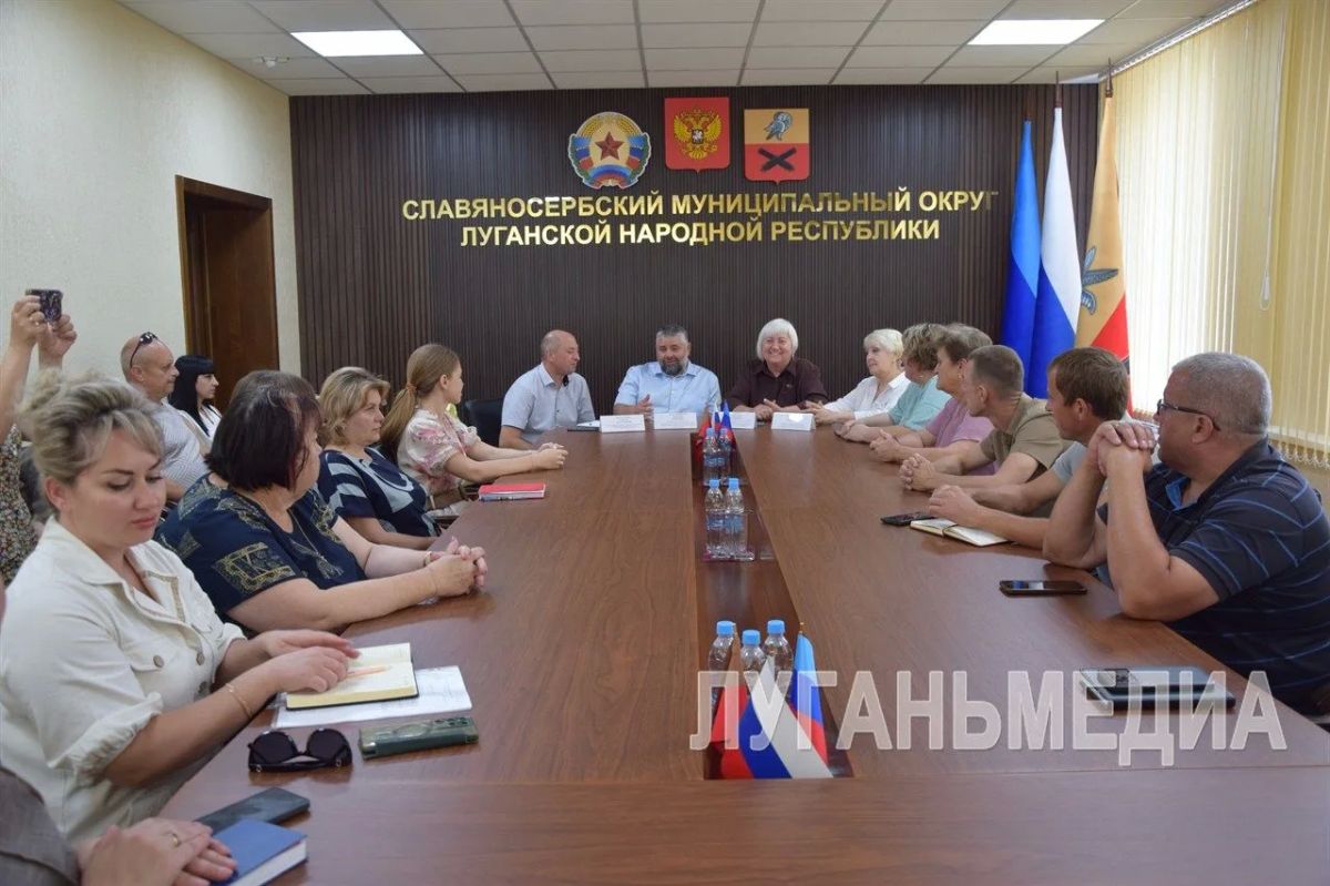 Максим Масленников посетил Славяносербск с рабочим визитом Максим Масленников посетил Славяносербск с рабочим визитом