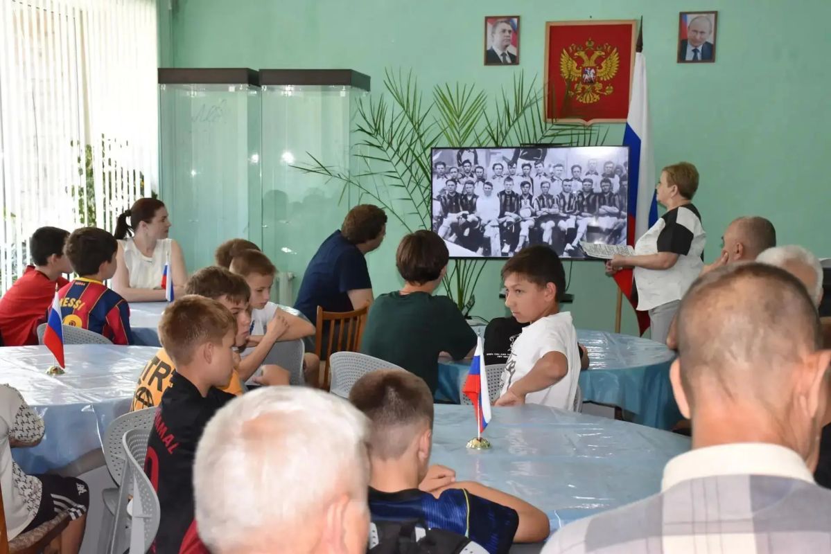 В Кировском историко- художественном музее состоялось тематическое мероприятие «Спорт в городе: вехи и лица», посвященное Дню физкультурника В Кировском историко- художественном музее состоялось тематическое мероприятие «Спорт в городе: вехи и лица», посвященное Дню физкультурника