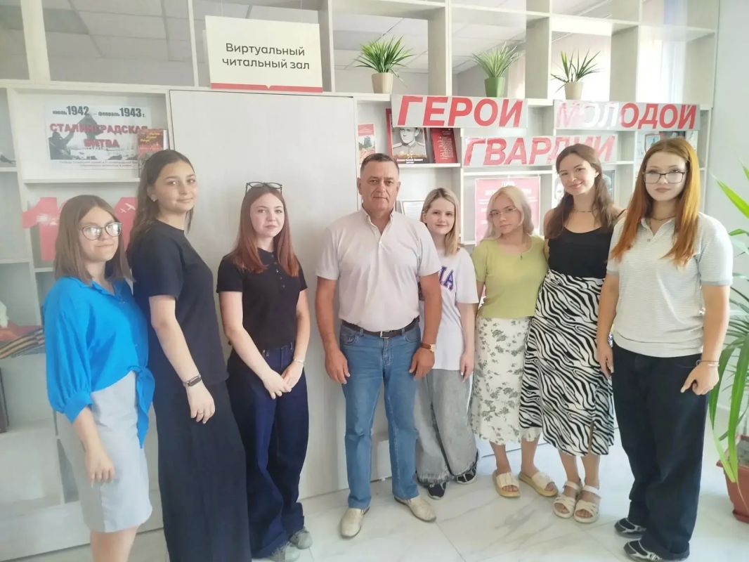 Андрей Рубанцов: МОЛОДЁЖЬ РОВЕНЕК — ЭТО ЛЮДИ, КОТОРЫЕ УЖЕ СЕГОДНЯ МОГУТ МЕНЯТЬ ЖИЗНЬ НАШЕГО ГОРОДА К ЛУЧШЕМУ! Андрей Рубанцов: МОЛОДЁЖЬ РОВЕНЕК — ЭТО ЛЮДИ, КОТОРЫЕ УЖЕ СЕГОДНЯ МОГУТ МЕНЯТЬ ЖИЗНЬ НАШЕГО ГОРОДА К ЛУЧШЕМУ!