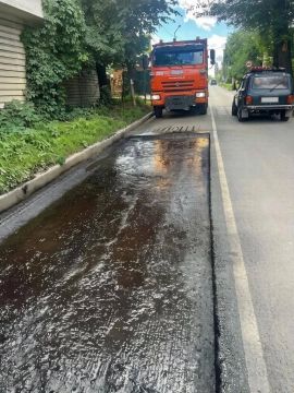 На участке автомобильной дороги Лутугино – Волнухино в черте города Лутугино завершается ключевой этап дорожно-строительных работ