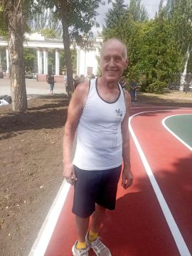 Когда утро начинается с бега: история стахановского марафонца Алексея Гиюка