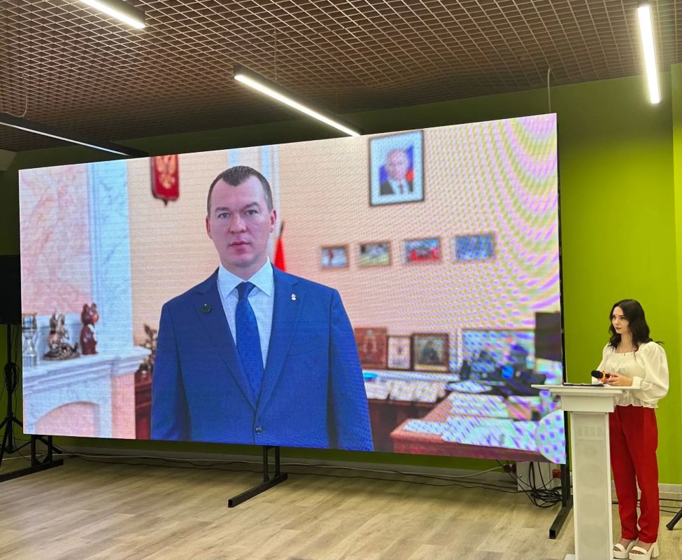 Труд, преданность и сила духа: в Луганске отметили День физкультурника Труд, преданность и сила духа: в Луганске отметили День физкультурника
