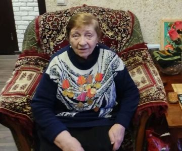 С днём рождения, ветеран!. 8 августа отметила свой день рождения Вера Леонидовна Коновалова - Почетный гражданин города, ветеран труда, жительница блокадного Ленинграда
