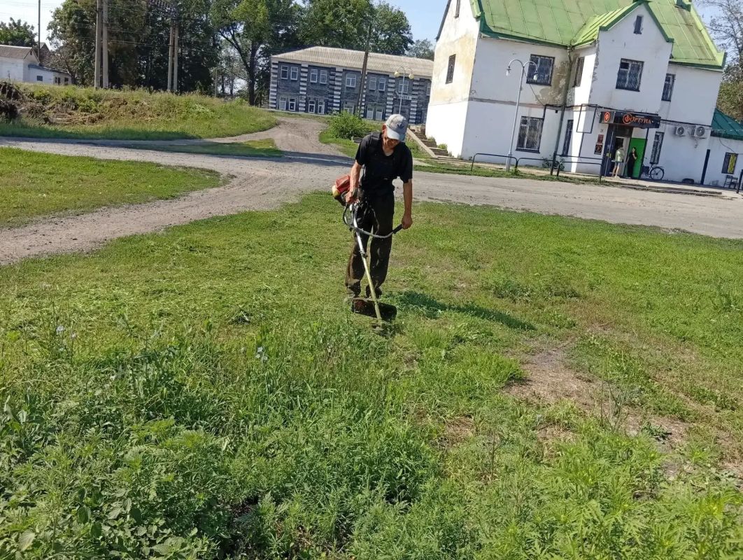 Благоустройство городского округа город Ровеньки продолжается Благоустройство городского округа город Ровеньки продолжается