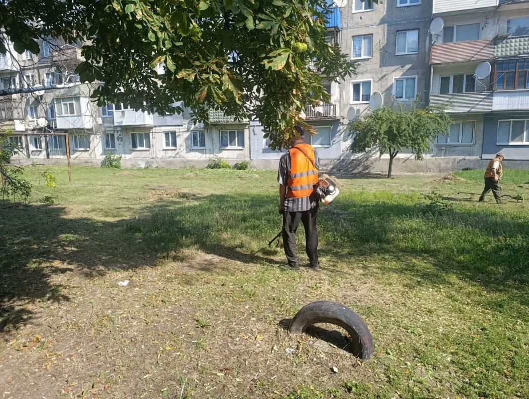 Благоустройство городского округа город Ровеньки продолжается Благоустройство городского округа город Ровеньки продолжается