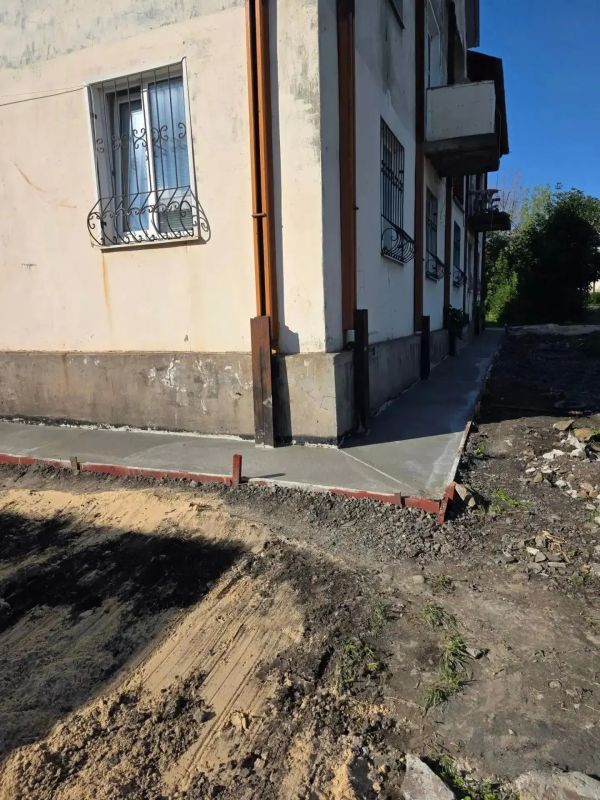 Калужские строители отремонтировали ещё один дом в Первомайске Калужские строители отремонтировали ещё один дом в Первомайске