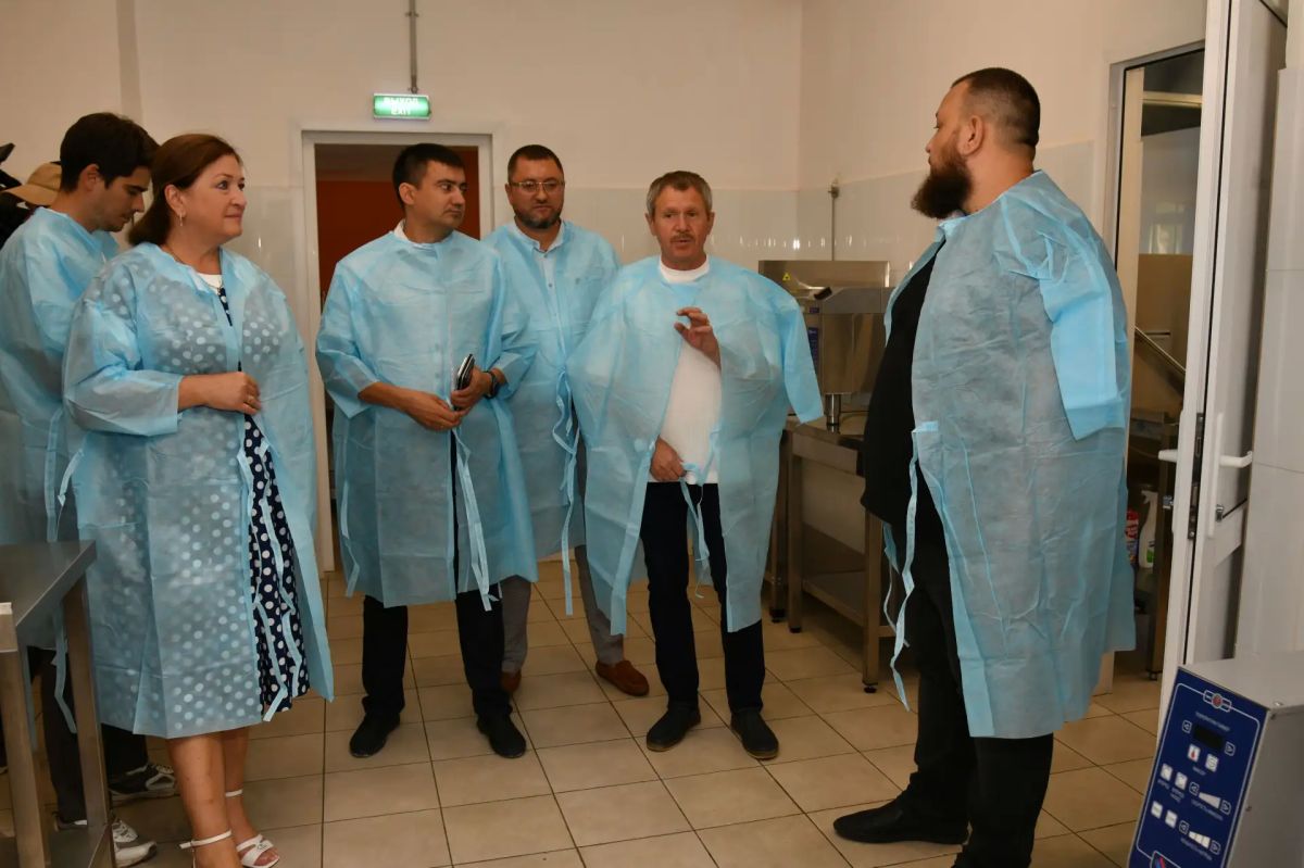Депутат Народного Совета ЛНР от Единой России Иван Санаев побывал с рабочим визитом в Свердловске Депутат Народного Совета ЛНР от Единой России Иван Санаев побывал с рабочим визитом в Свердловске