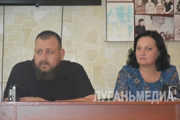 Парламентарий Иван Санаев обсудил вопросы медицины в Лутугинском округе