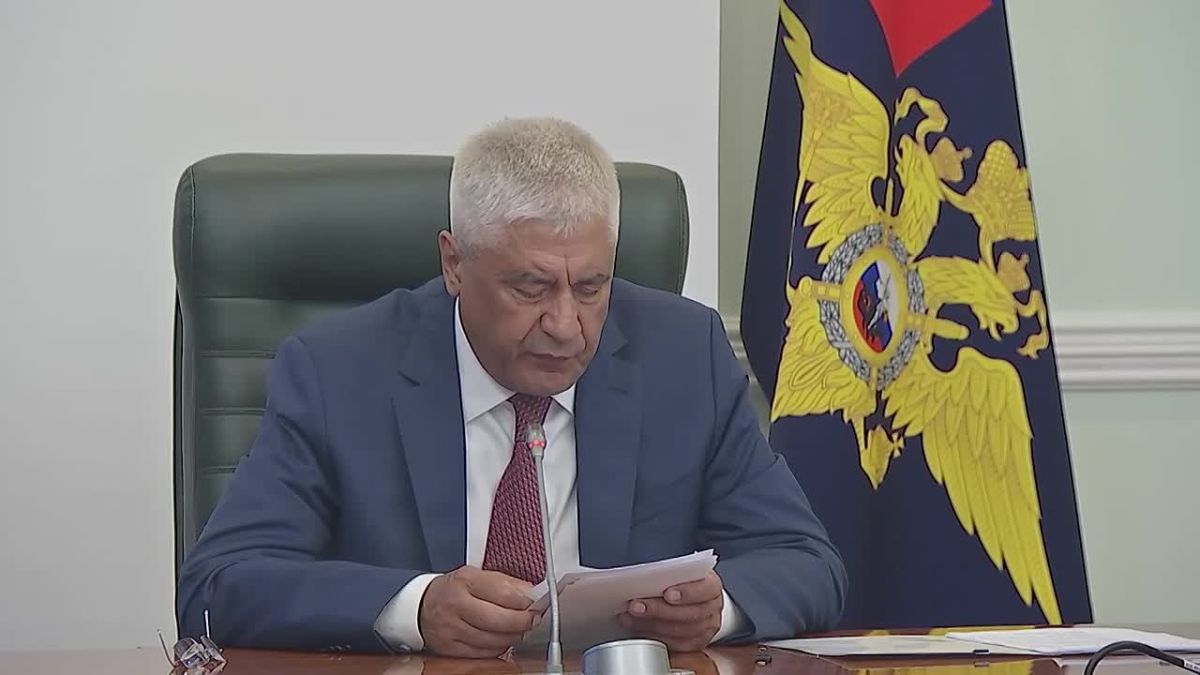 Ирина Волк: Министр внутренних дел Российской Федерации генерал полиции Российской Федерации Владимир Колокольцев представил личному составу новых руководителей трех территориальных органов МВД России