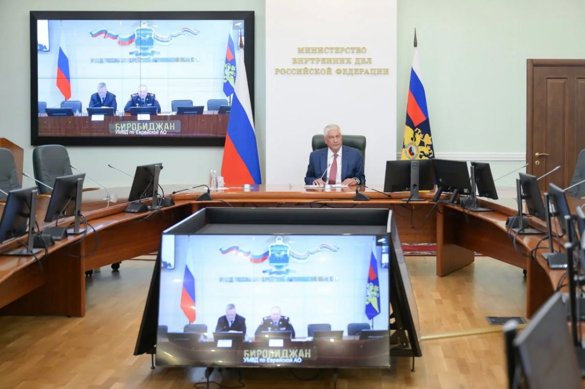 Ирина Волк: Министр внутренних дел Российской Федерации генерал полиции Российской Федерации Владимир Колокольцев представил личному составу новых руководителей трех территориальных органов МВД России Ирина Волк: Министр внутренних дел Российской Федерации генерал полиции Российской Федерации Владимир Колокольцев представил личному составу новых руководителей трех территориальных органов МВД России