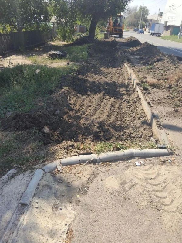 Благоустройство городских территорий — ежедневная работа МУП «Дорожно-эксплуатационное управление» Благоустройство городских территорий — ежедневная работа МУП «Дорожно-эксплуатационное управление»