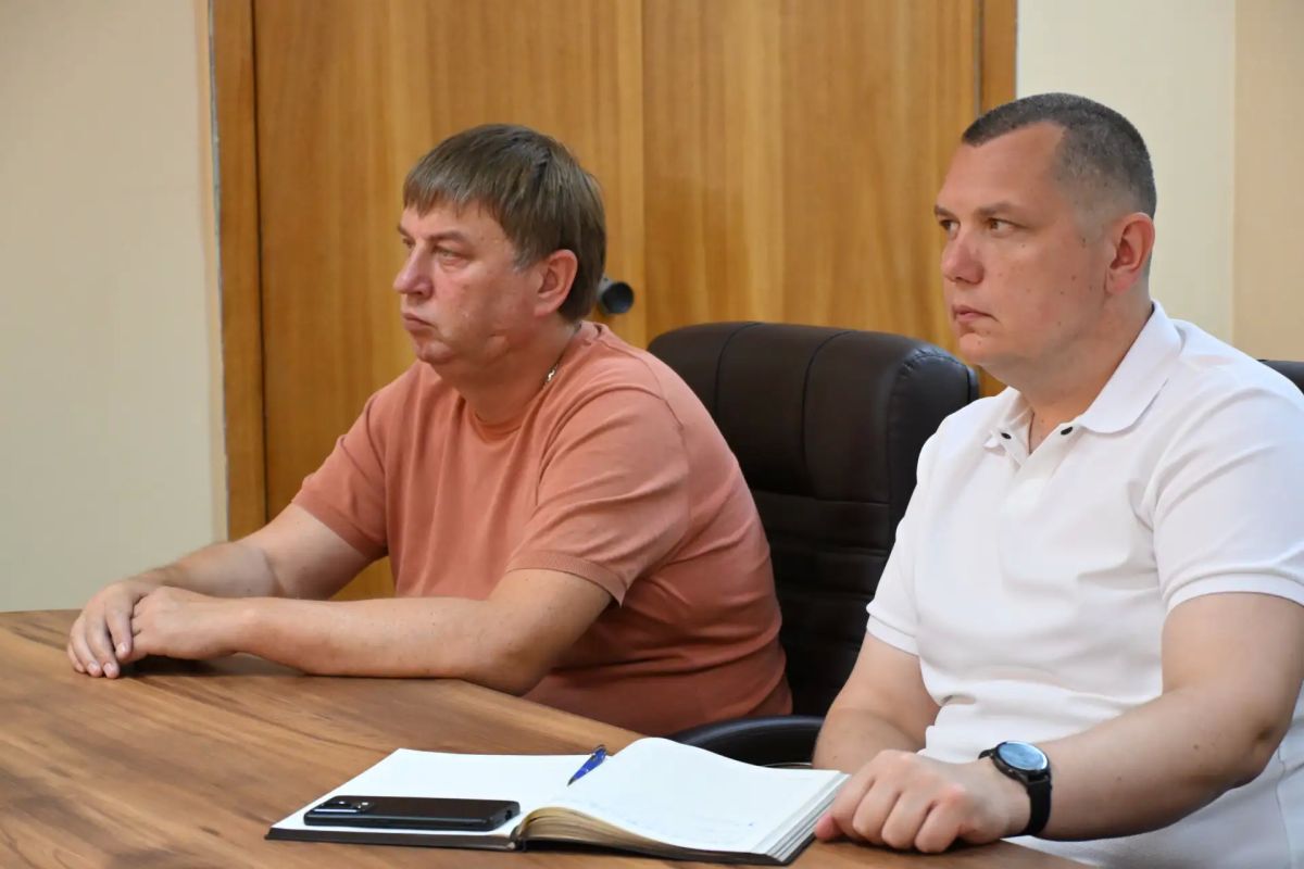 В Брянке состоялся конструктивный диалог власти, бизнеса и общественности В Брянке состоялся конструктивный диалог власти, бизнеса и общественности