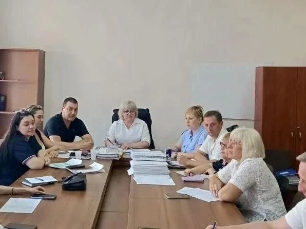 Подростки без прав, алкоголь и ночные гулянки: что обсуждали на комиссии по делам несовершеннолетних