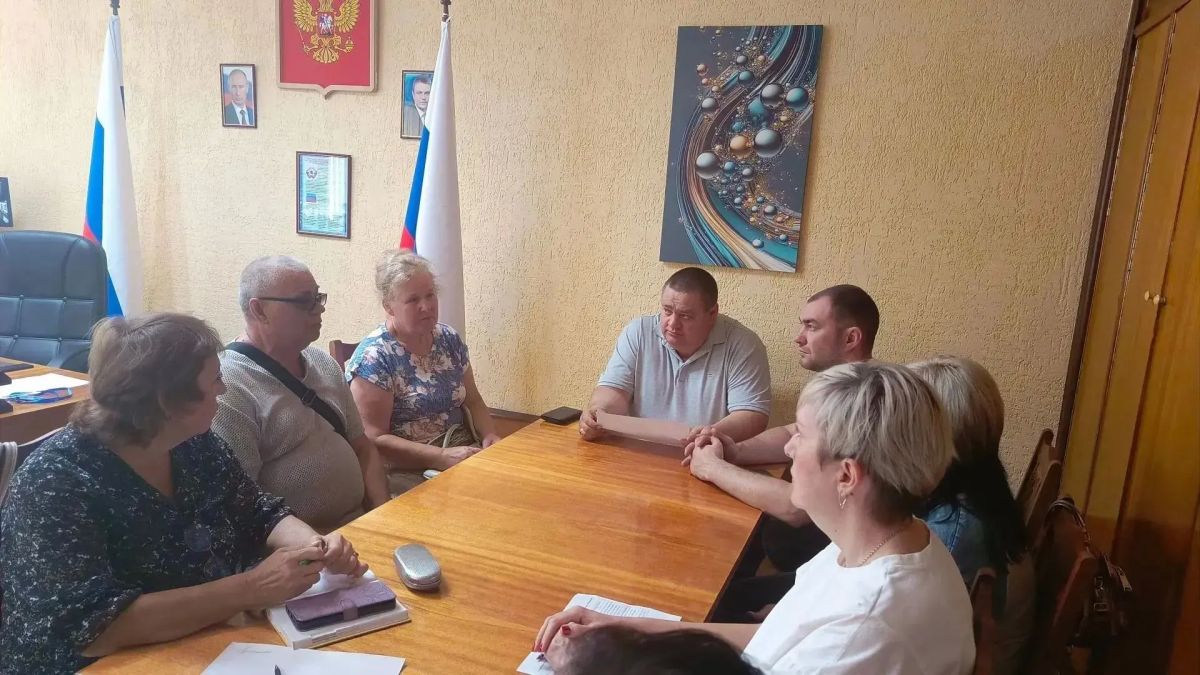 Андрей Рубанцов: Сегодня провёл очередную встречу с семьями участников специальной военной операции, героически отдавших свои жизни за наше будущее Андрей Рубанцов: Сегодня провёл очередную встречу с семьями участников специальной военной операции, героически отдавших свои жизни за наше будущее