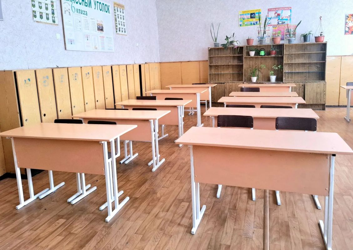 В Краснолучском городском округе завершается подготовка школ к новому учебному году В Краснолучском городском округе завершается подготовка школ к новому учебному году