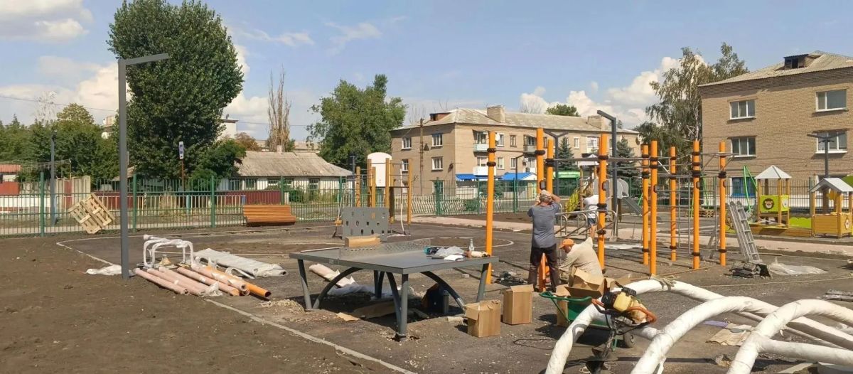 Андрей Рубанцов: Ровеньки становятся комфортнее: благоустройство продолжается Андрей Рубанцов: Ровеньки становятся комфортнее: благоустройство продолжается