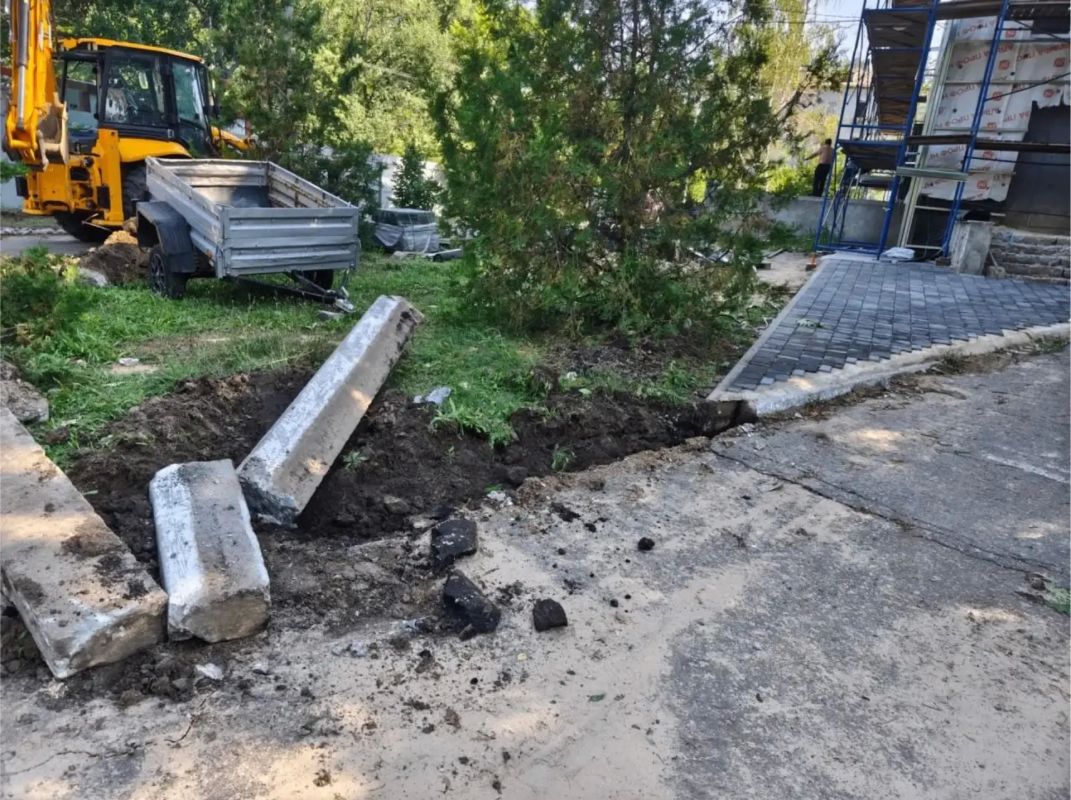В Центральной районной больнице стартовал ремонт внутрибольничных проездов В Центральной районной больнице стартовал ремонт внутрибольничных проездов